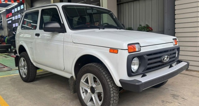 Lada Niva Legend sắp về Việt Nam: Dáng kiểu Jimny, giá dự kiến tiệm cận Toyota Vios
